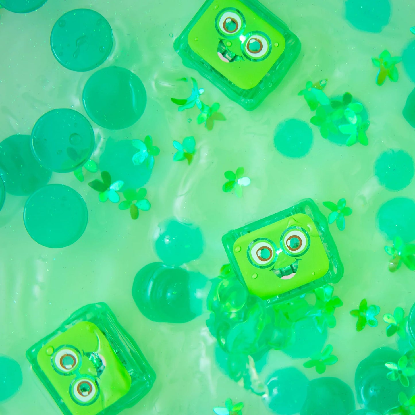 Pippa Light-Up Cubes | Green | Glo Pals