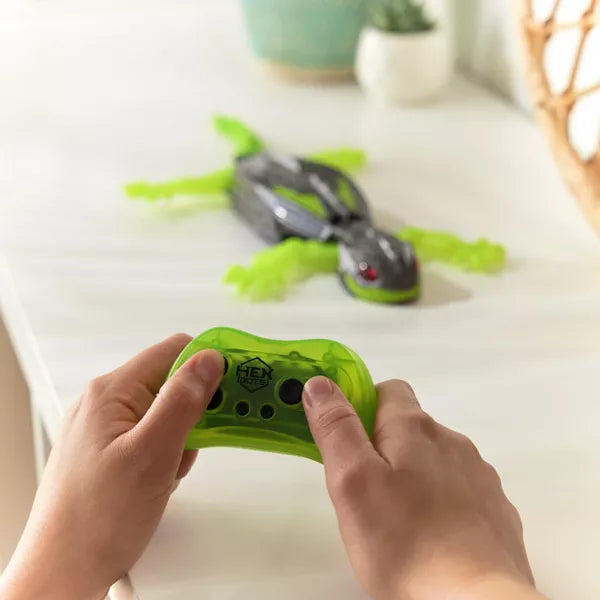 HEX BOTS Wall Crawler | Glow-in-the-Dark Gecko
