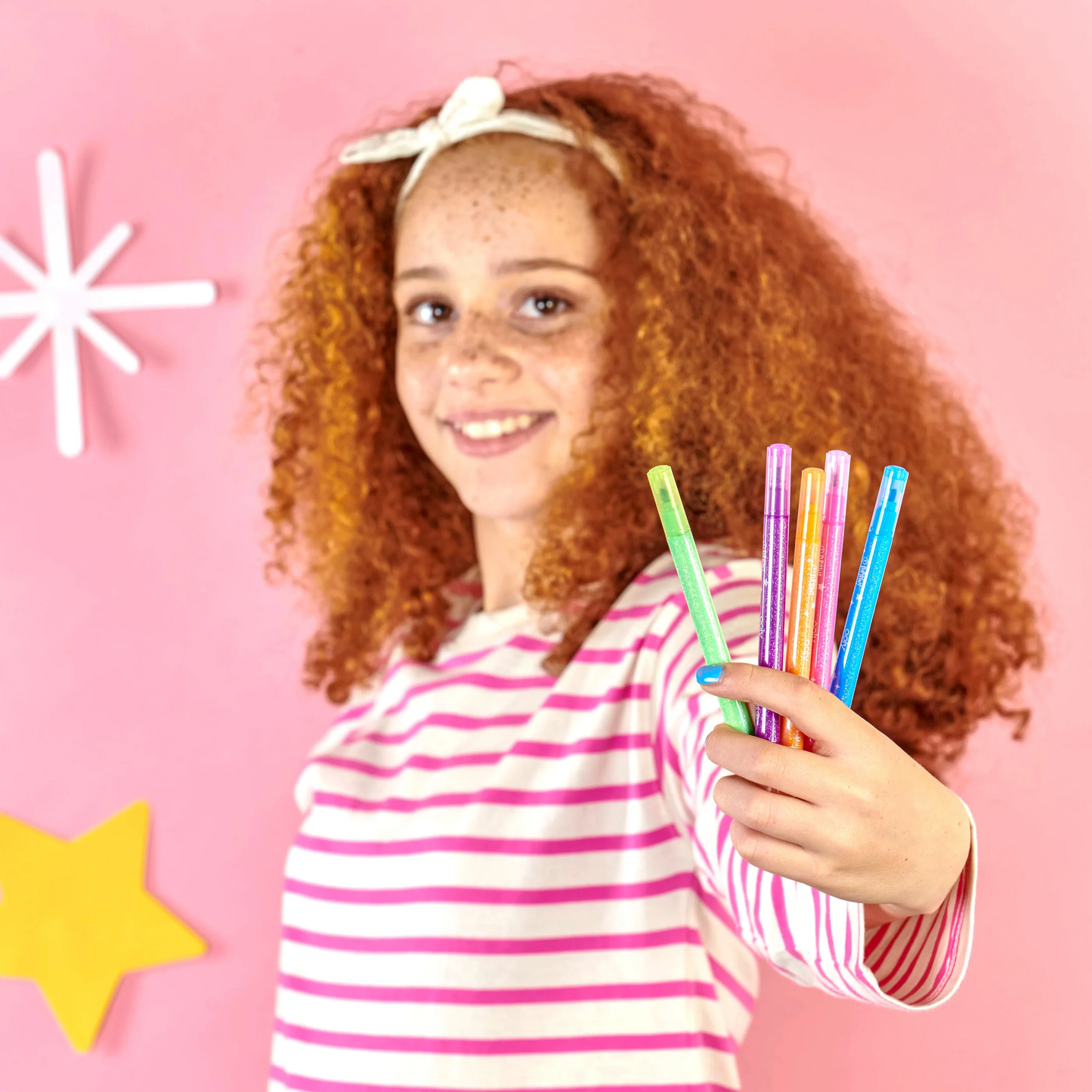 Switch-eroo! Sparkle Glittery Color-Changing Markers